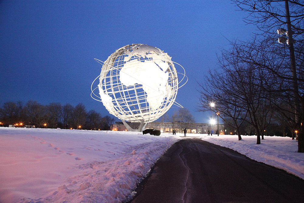 Corona Park Globe Big